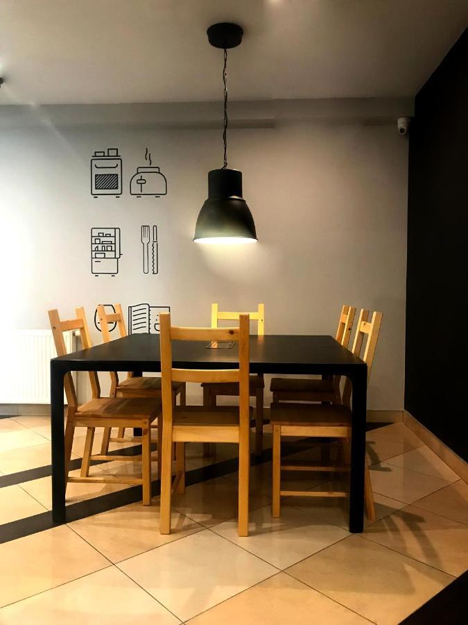 Wygodne Pokoje H16 Hostel Chorzow Luaran gambar