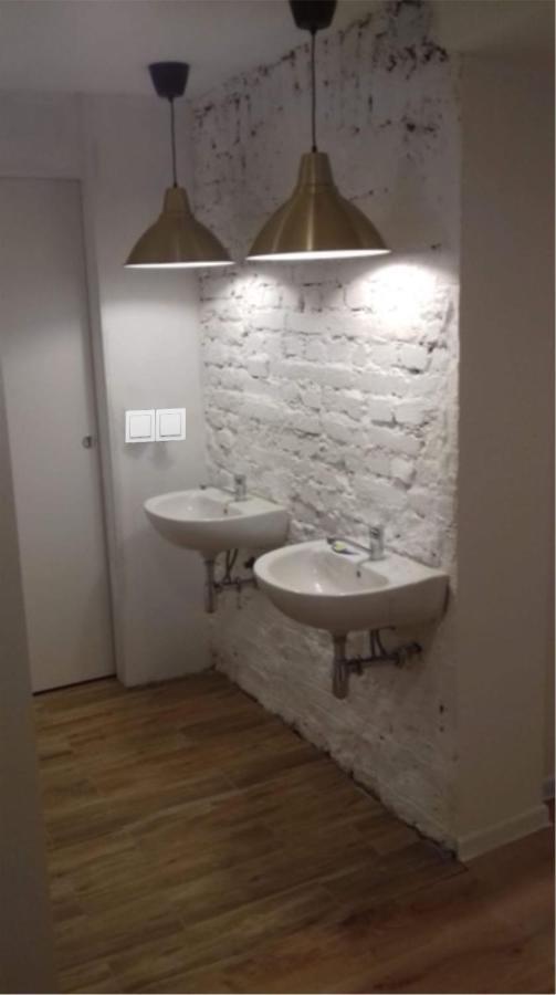 Wygodne Pokoje H16 Hostel Chorzow Luaran gambar