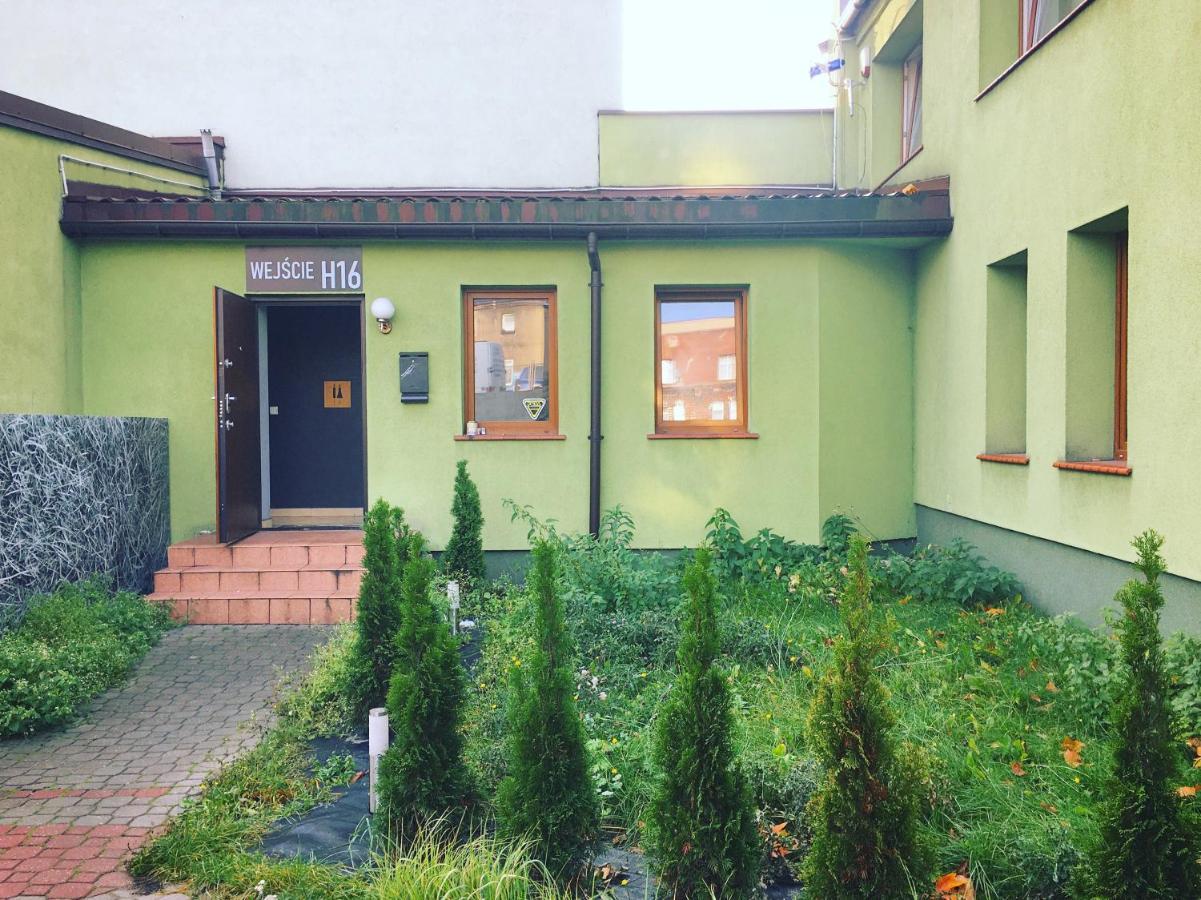 Wygodne Pokoje H16 Hostel Chorzow Luaran gambar